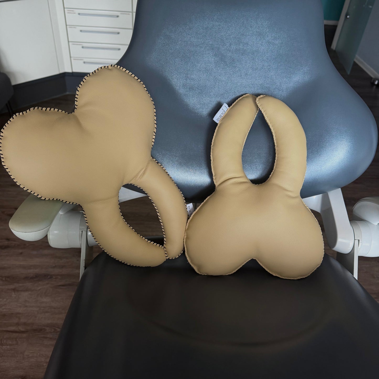 MOLARIA™ Headrest Nackenkissen